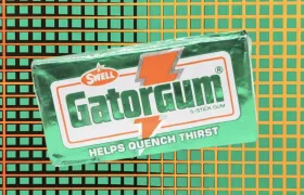 Green Gatorgum 5-stick pack with orange lightning bolt logo
