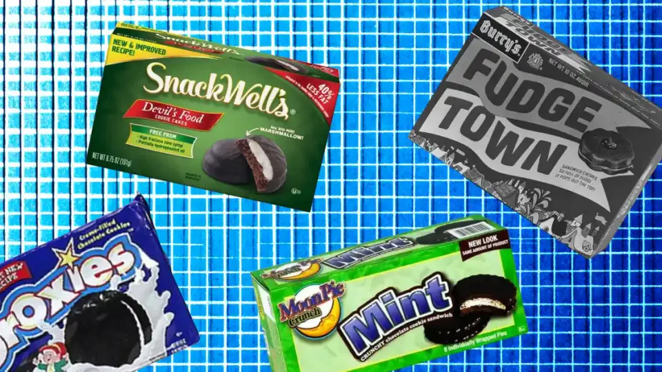 Discontinued cookie boxes including SnackWell's Devil's Food, Fudge Town, Droxies