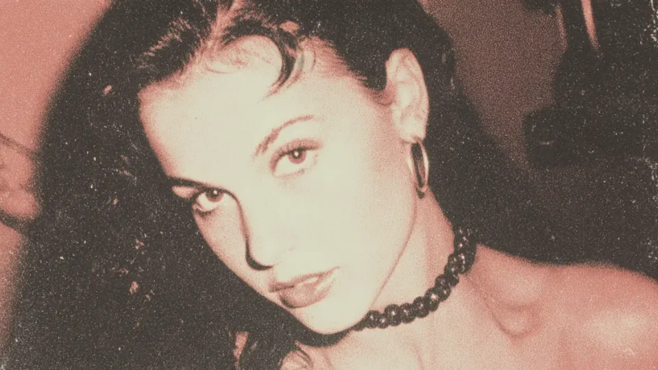 15 '90s Fashion Trends That Prove We Lost Our Minds